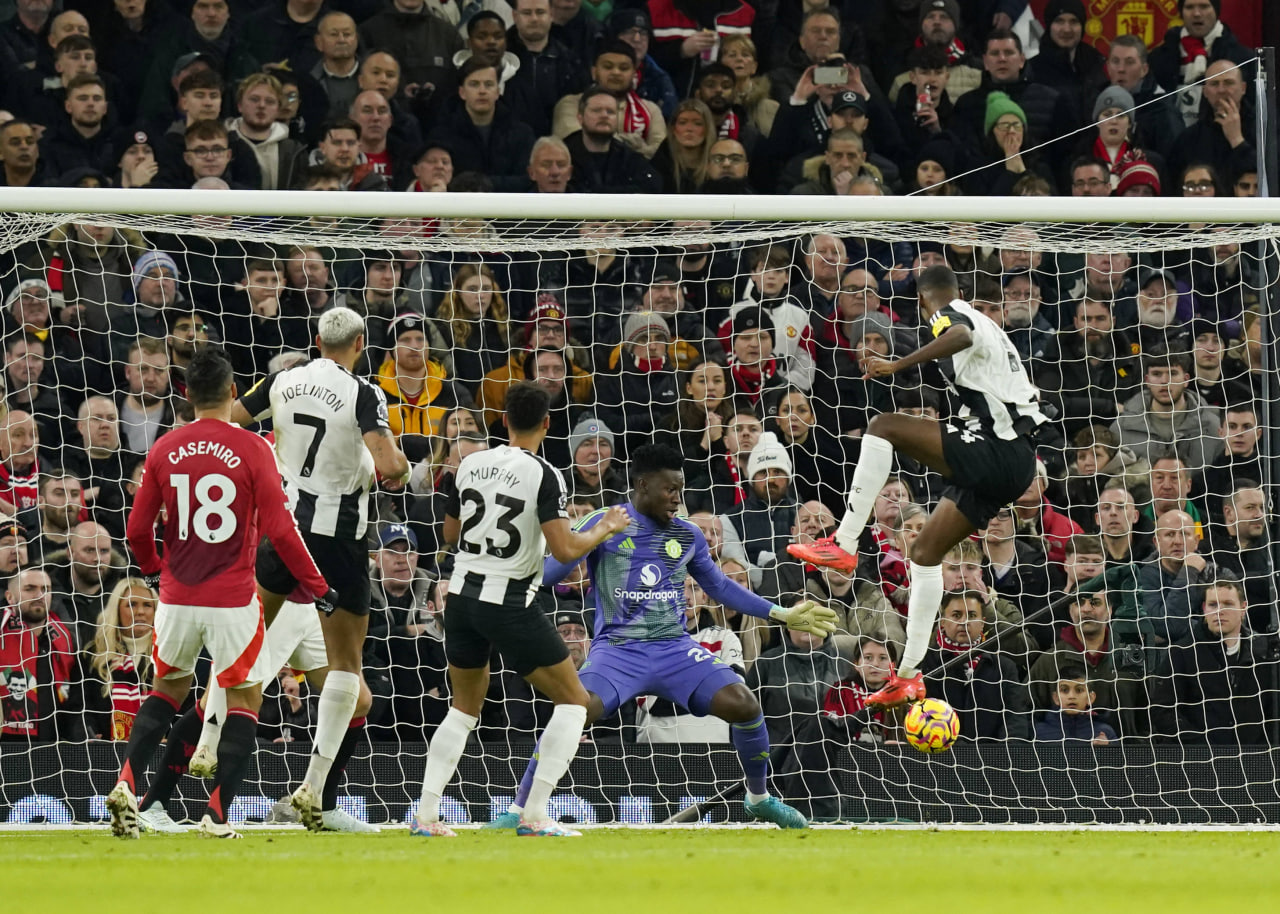 Гол Александера Исака