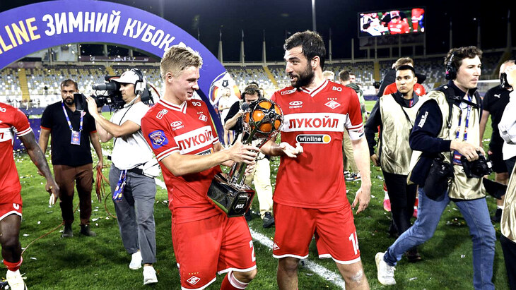 «Спартак» с Зимним кубком РПЛ 2024 «Спартак» с Зимним кубком РПЛ 2024