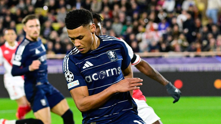 Олли Уоткинс — нападающий «Астон Виллы»