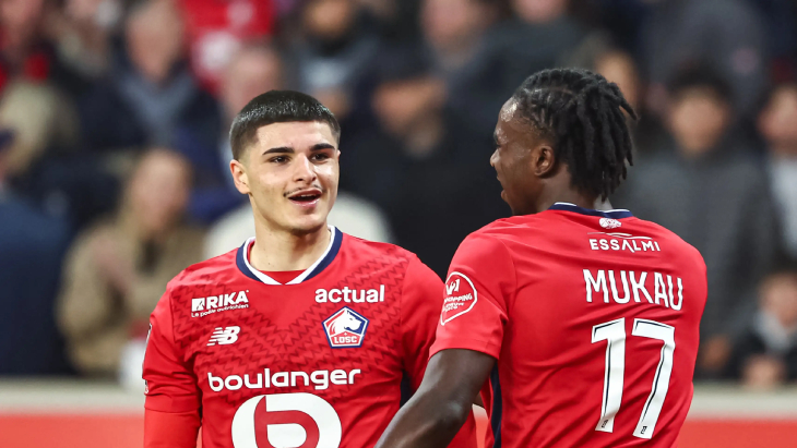 Футболисты Лилля после гола