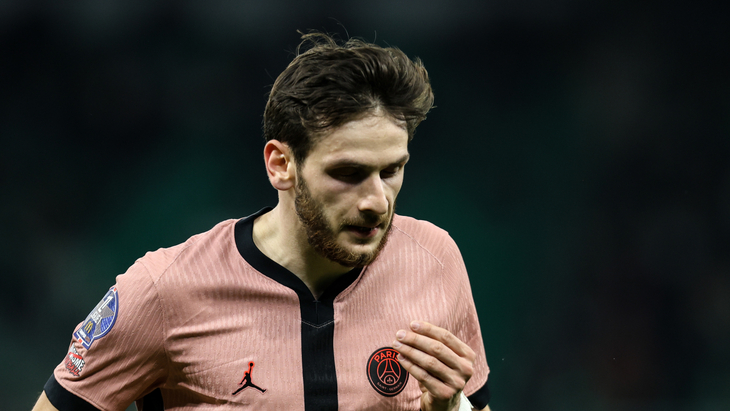 Хвича Кварацхелия — полузащитник ПСЖ