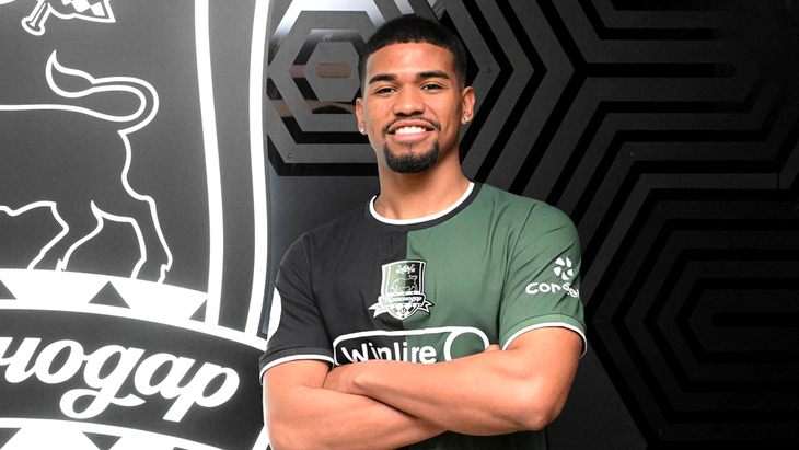 Густаво Сантос Густаво Сантос