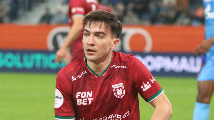 Руслан Безруков — полузащитник «Рубина»