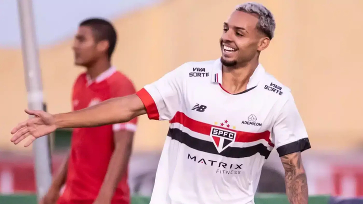 Матеус Алвеш