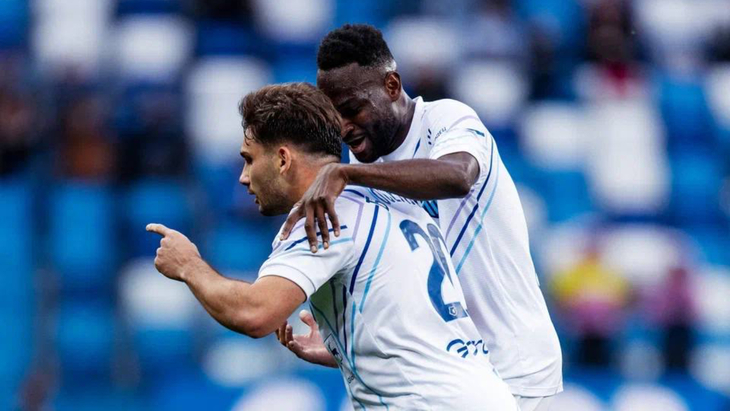 Фрагмент матча «Пари НН» — «Крылья Советов» Фрагмент матча «Пари НН» — «Крылья Советов»