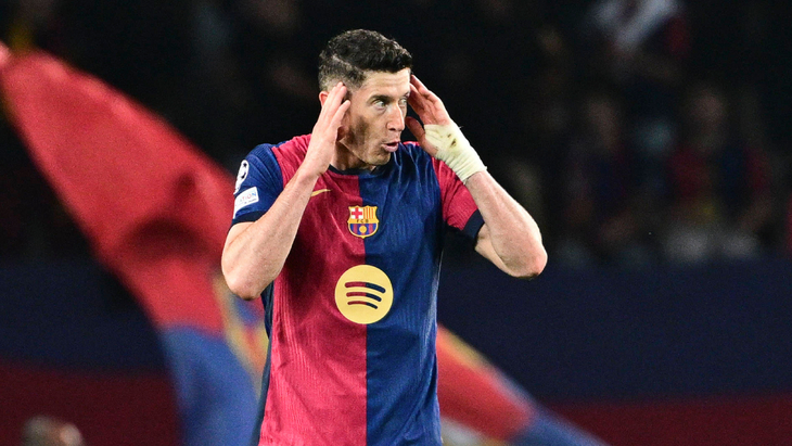 Роберт Левандовский — нападающий «Барселоны»