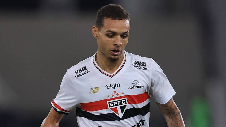 Матеус Алвес