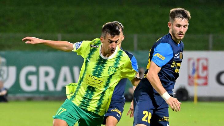 АЕК Ларнака — «Целе»