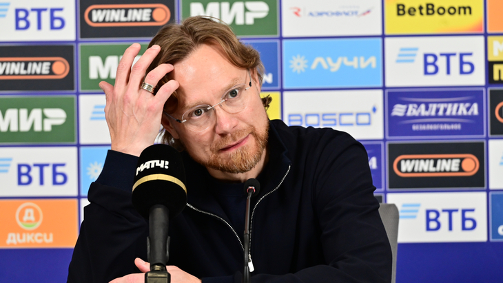 Валерий Карпин