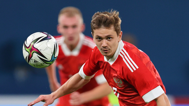 Иван Обляков — полузащитник сборной России