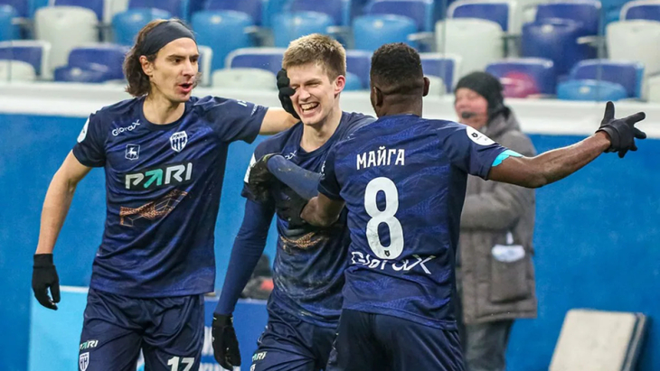 Футбольный клуб «Пари Нижний Новгород»