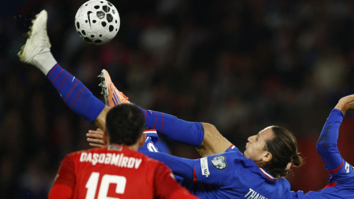 Удар Флориана Товена