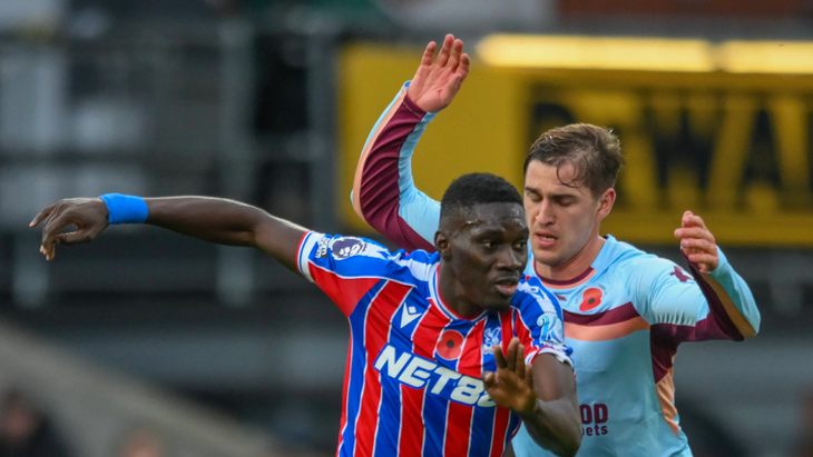 Фрагмент матча «Кристал Пэлас» — «Брентфорд»