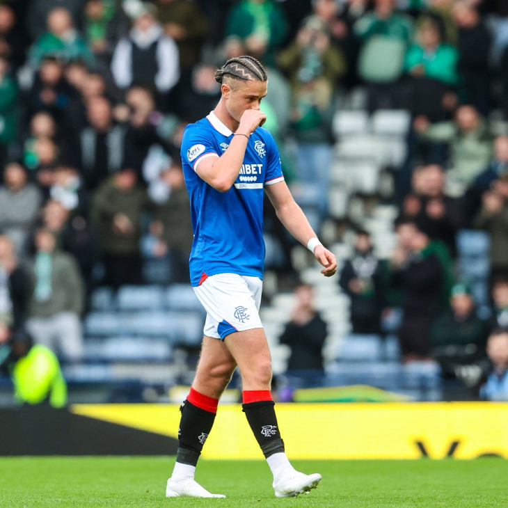 Удалённый Тело Осгор покидает поле