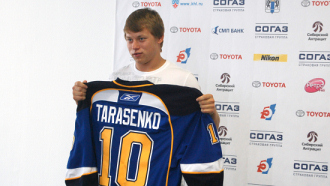 Виктор Тихонов