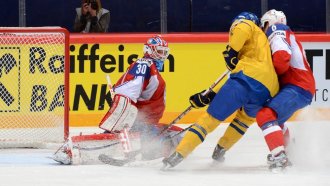 Петтер Гранберг атакует ворота норвежцев