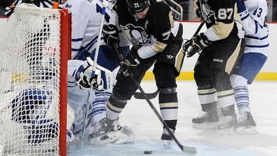 Малкин у ворот «Торонто»