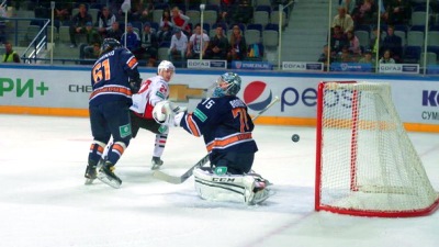 «Авангард» забросил 4 шайбы в ворота соперника