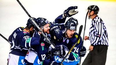 Хоккеисты «Медвешчака»