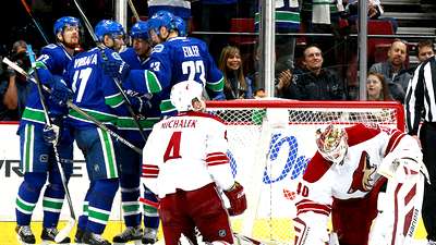 «Ванкувер» разбил «Аризону»