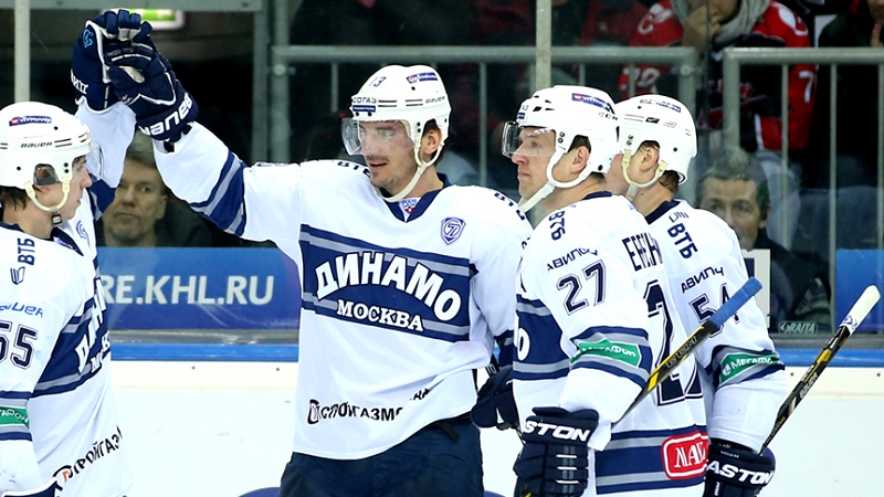 Столичные хоккеисты обыграли «Атлант»