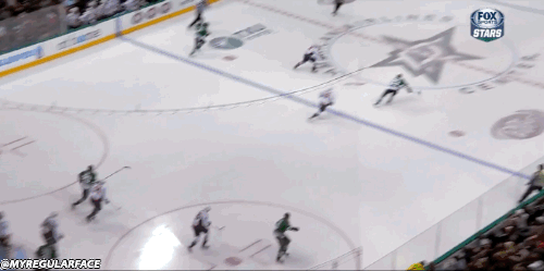 Гол, благодаря которому Александр Овечкин вышел на четвертое место среди русских бомбардиров НХЛ