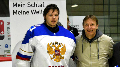 Илья Самсонов (слева) Илья Самсонов (слева)