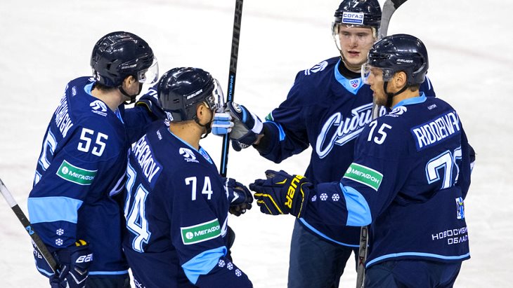 Хоккеисты «Сибири»