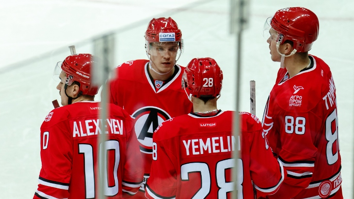 Хоккеисты «Автомобилиста»