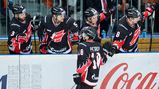 Хоккеисты «Авангарда»