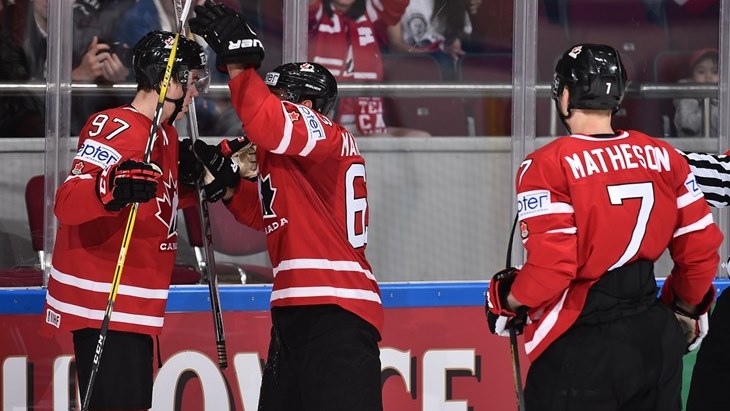 Канадцы разгромили венгров