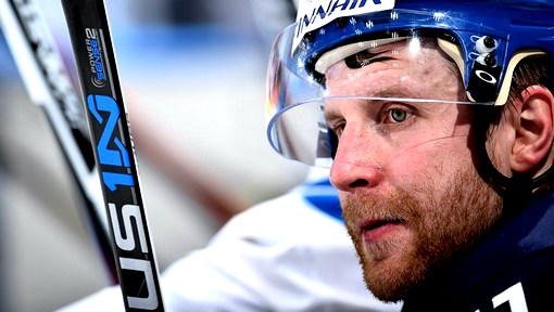 Лео Комаров