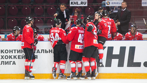 Хоккеисты «Кузни»