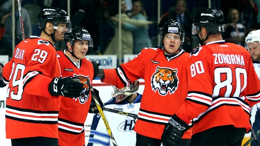 «Амур» продолжает оставаться в зоне плей-офф