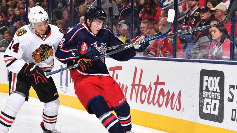 «Блэкхоукс» проиграли на льду «Блю Джекетс»