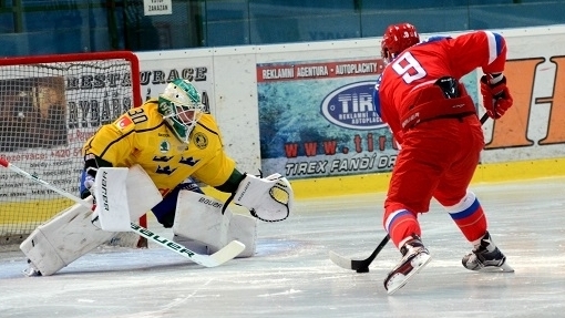 Россияне потерпели второе поражение на турнире