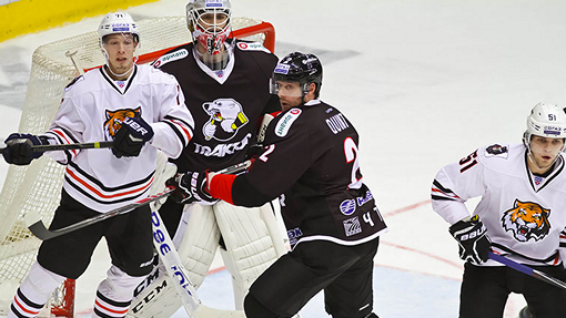 «Трактор» — «Амур»