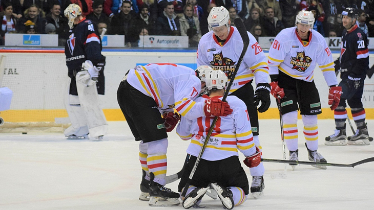 Хоккеисты «Куньлунь Ред Стар»