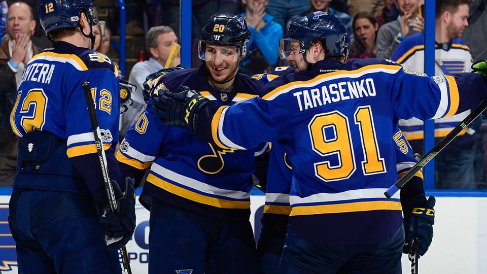 Владимир Тарасенко помог «Блюз» победить «Кэнакс»