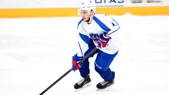 Виктор Комаров