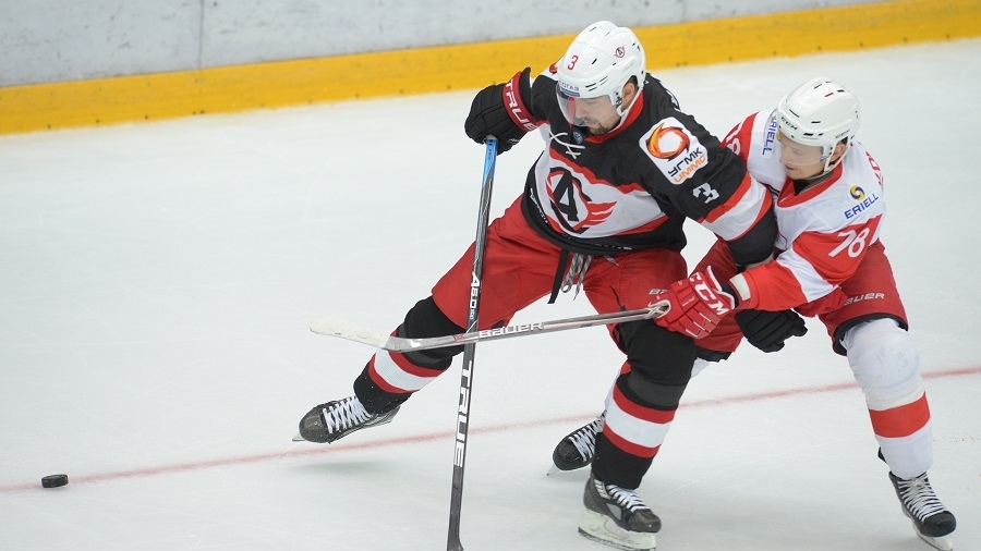 «Автомобилист» обыграл «Спартак»