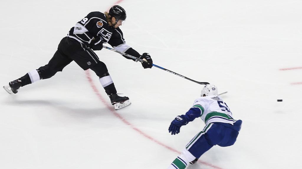 «Кингз» одержали победу в выставочном матче