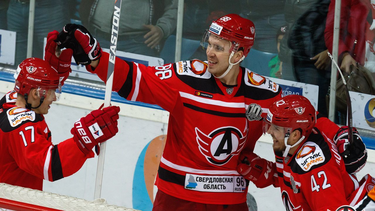 Хоккеисты «Автомобилиста»