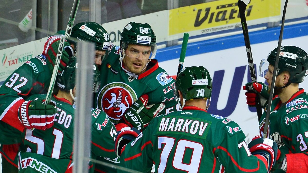 Хоккеисты «Ак Барса»