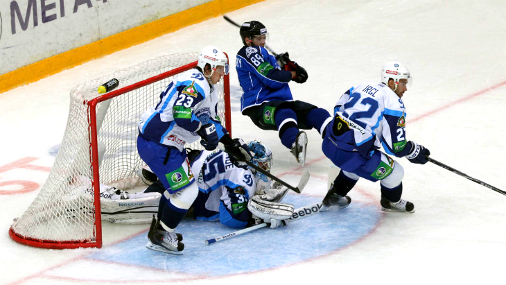 «Нефтехимик» — «Динамо» Минск