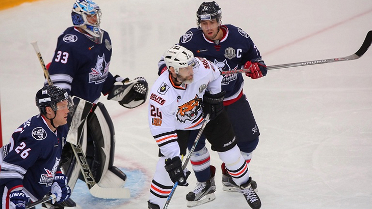 «Амур» — «Нефтехимик»