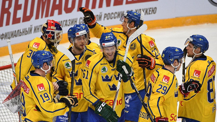 Хоккеисты сборной Швеции