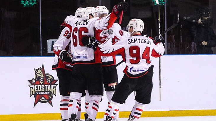 Хоккеисты «Авангарда»