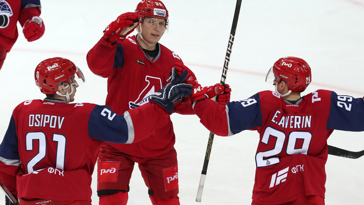 Хоккеисты «Локомотива»