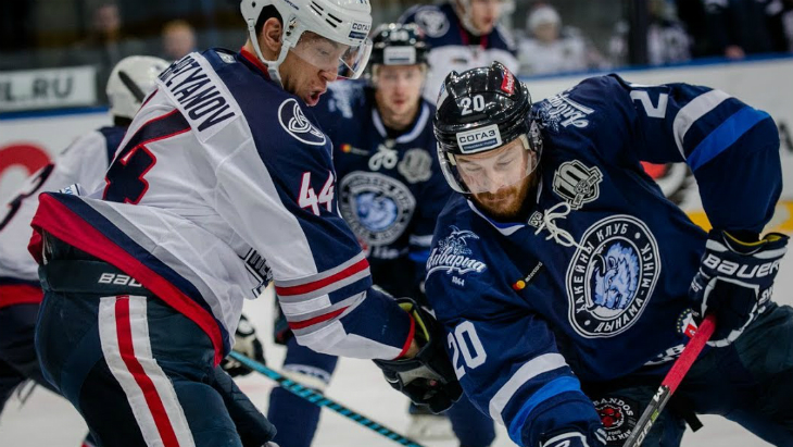 «Нефтехимик»